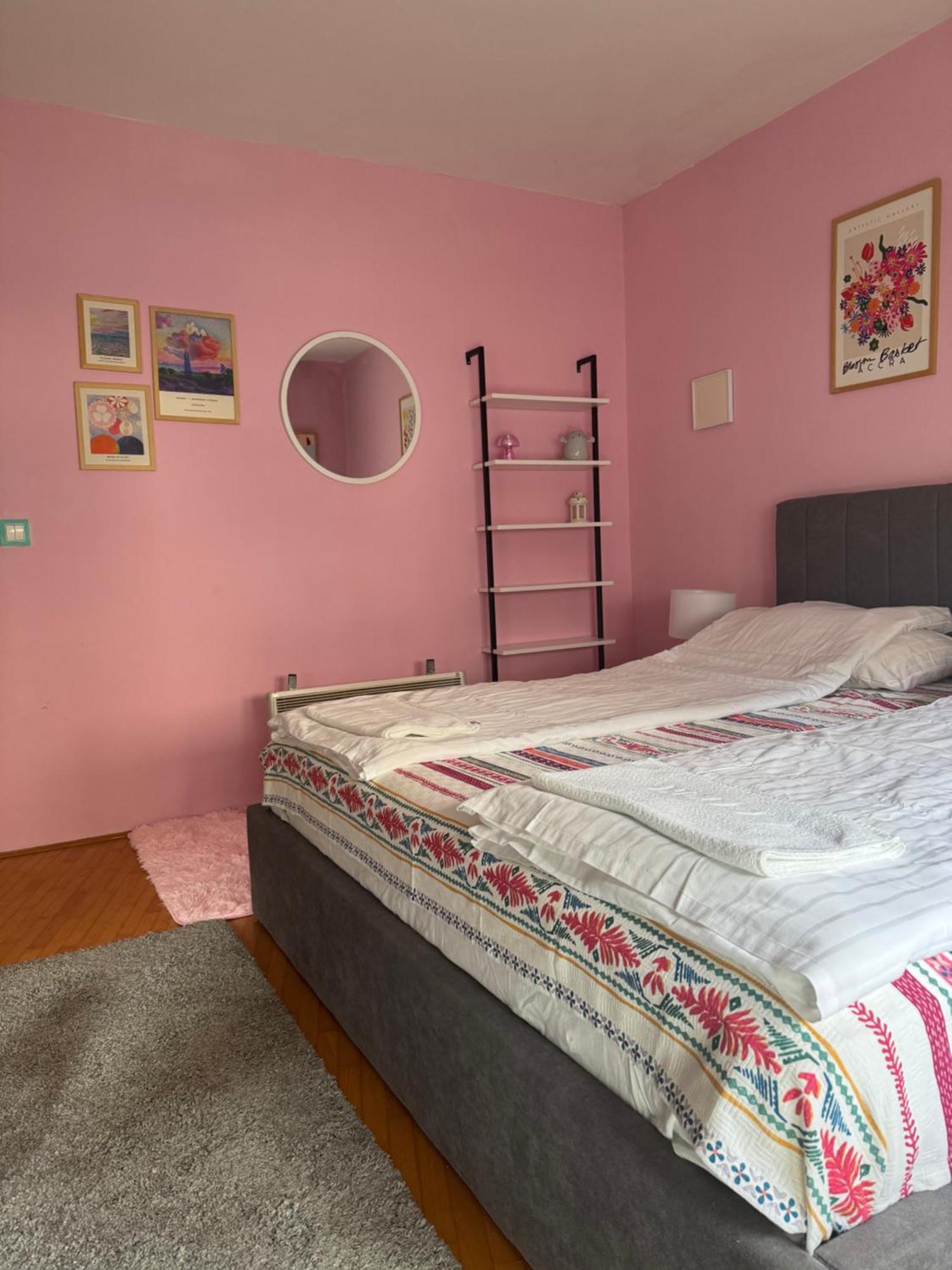 Oldtown Apartments Ferhadija サラエヴォ エクステリア 写真